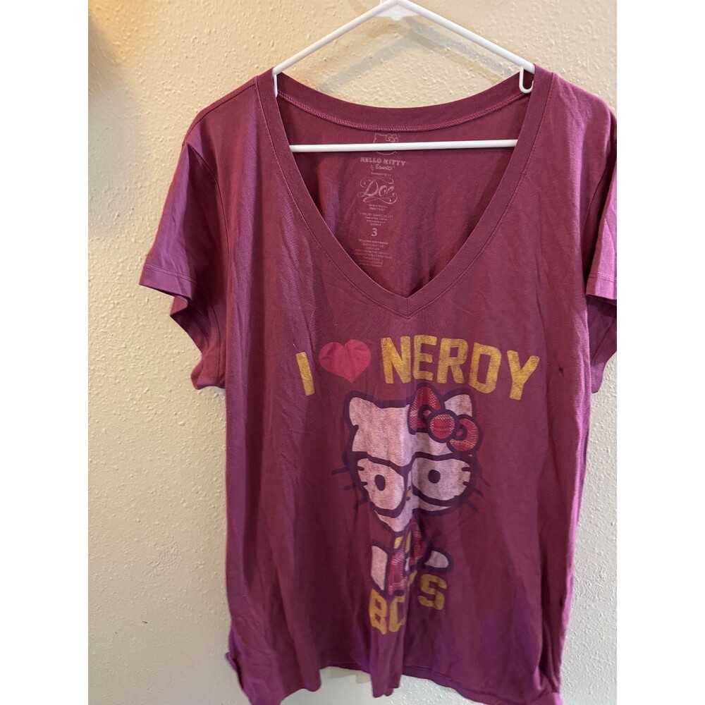 Hello Kitty Sanrio Torrid I Heart Nerdy Boys V-Neck T-Shirt Maroon Y2K
